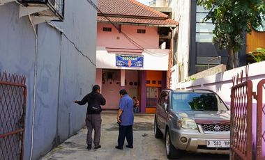 Dijual Cepat Kantor Bus Pariwisata PO Deborah Jln. Margonda Raya Depok.