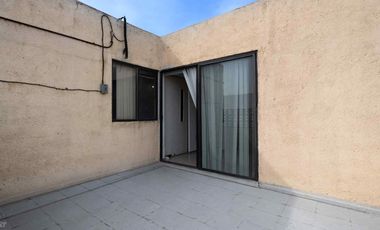 Local COMERCIAL en Guadalupe con Infraestructura para Cámara Fría (1 Cuarto Aislado). Ideal Florería/Farmacia. Uso de suelo Comercial.