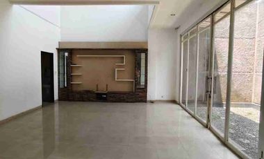Disewakan Rumah Mewah Siap Huni di Mekar Wangi