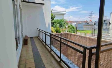 Disewakan Rumah Mewah Siap Huni di Mekar Wangi