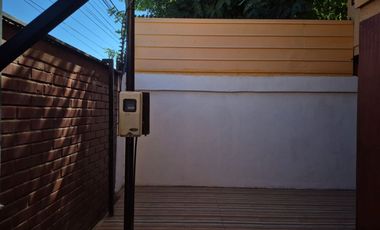 Amplia casa en arriendo cerca de calle principal en Nogales el melon