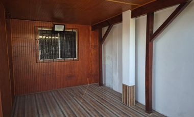 Amplia casa en arriendo cerca de calle principal en Nogales el melon