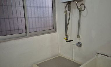 Se arrienda comodo departamento en primer piso, Quillota Sector molinare