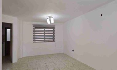 VENDO CASA CON PISCINA DENTRO DE URBANIZACIÓN.