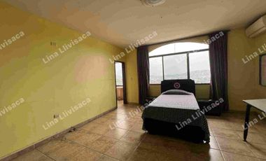 Casa de alquiler de 3 dormitorios, oficina y piscina (amoblada o semiamoblada), Urb. Los Senderos