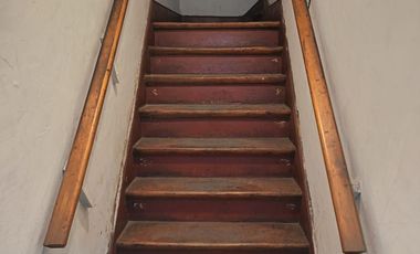 Venta casona con vista al mar para inversión en sector puerto Valparaíso