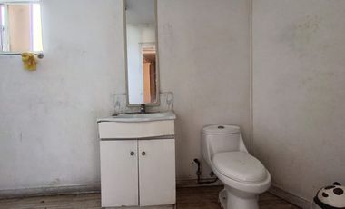 Venta casona con vista al mar para inversión en sector puerto Valparaíso