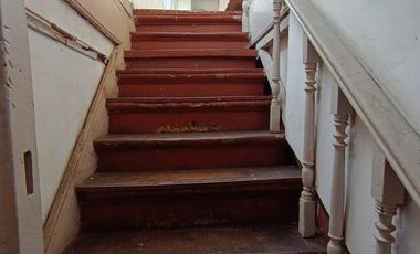 Venta casona con vista al mar para inversión en sector puerto Valparaíso