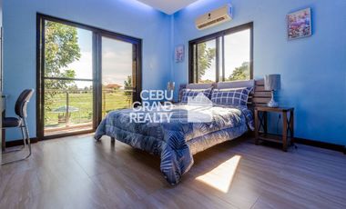 Cozy Two-Story Home with Scenic Views and Swimming Pool in Amara