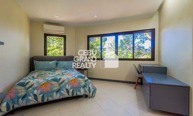 Cozy Two-Story Home with Scenic Views and Swimming Pool in Amara