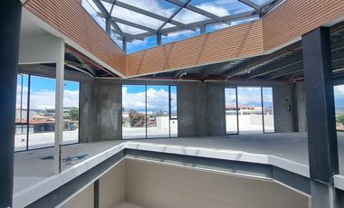 Donde las grandes marcas quieren estar  Cumbaya, renta