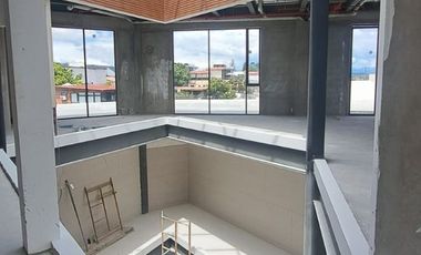 Donde las grandes marcas quieren estar  Cumbaya, renta