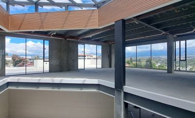 Donde las grandes marcas quieren estar  Cumbaya, renta