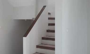 Jual Rumah BARU posisi Depan dekat Metro Indah Mall MiM Margahayu Raya Al Islam Bandung Jalan Lebar