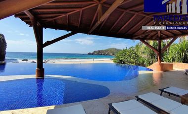 D212 Punta Ixtapa en Venta Departamento con vista la mar de 4 recamaras