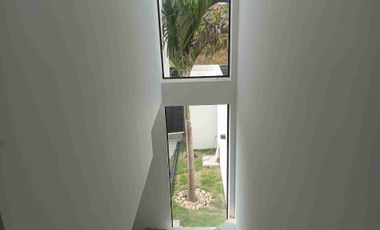 VENDO CASA INDEPENDIENTE, APLICA A CRÉDITO MITI MITI