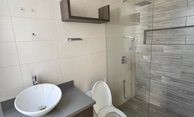 Casa con piscina en renta, Sector Tumbaco Megakiwi