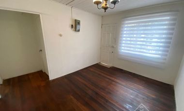 ARRIENDO CASA REFACCIONADA MUY CENTRAL LINARES