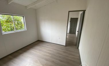 ARRIENDO CASA REFACCIONADA MUY CENTRAL LINARES