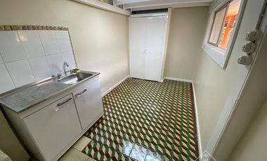 ARRIENDO CASA REFACCIONADA MUY CENTRAL LINARES