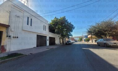Edificio Comercial en VENTA en Zona Centro - Fundidora con espacio para 12 Oficinas en planta alta y 2 espacios en planta baja, Col Obrera, Monterrey