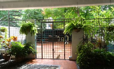 Edificio Comercial en VENTA en Zona Centro - Fundidora con espacio para 12 Oficinas en planta alta y 2 espacios en planta baja, Col Obrera, Monterrey