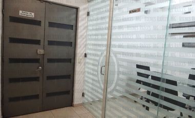 Edificio Comercial en VENTA en Zona Centro - Fundidora con espacio para 12 Oficinas en planta alta y 2 espacios en planta baja, Col Obrera, Monterrey