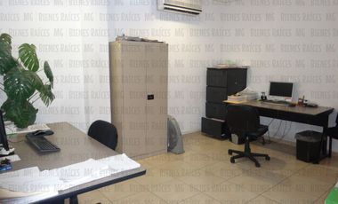 Edificio Comercial en VENTA en Zona Centro - Fundidora con espacio para 12 Oficinas en planta alta y 2 espacios en planta baja, Col Obrera, Monterrey