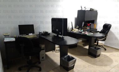 Edificio Comercial en VENTA en Zona Centro - Fundidora con espacio para 12 Oficinas en planta alta y 2 espacios en planta baja, Col Obrera, Monterrey