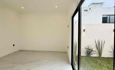 Vive dentro de fraccionamiento residencial privado en la zona de mayor plusvalia del puerto🏖️