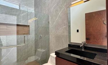 Vive dentro de fraccionamiento residencial privado en la zona de mayor plusvalia del puerto🏖️