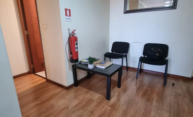 Se Vende Oficina en Edificio Sinergia (Rentando)