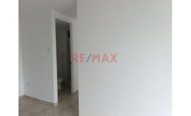 Alquilo Departamento En 3Er Piso Sin Ascensor En Condominio Sol De Chan Chan Ii, Estreno, Costado Del Colegio Ramon Castilla S/. 1,300 Soles S/. 1,300
