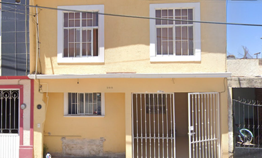 Casa En Remate Bancario- Fraccionamiento Cosmos, Pabellón De Arteaga, Aguascalientes.