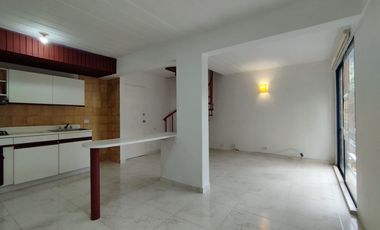 Apartamento en arriendo  Loma del Escobero