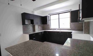 Alquiler de casa en Ciudad Celeste de 3 habitaciones cerca de colegio Alemán Humboldt