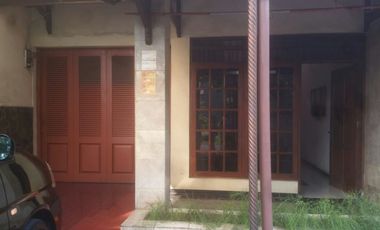 Rumah dijual jalan poros menara kawasan mercubuana meruya-sel Tol JORR2