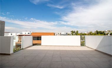 Venta casa nueva en Lomas de Angelópolis zona III