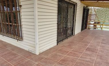 Venta De Casa En Barrio Residencial De Algarrobo