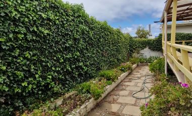 Venta De Casa En Barrio Residencial De Algarrobo