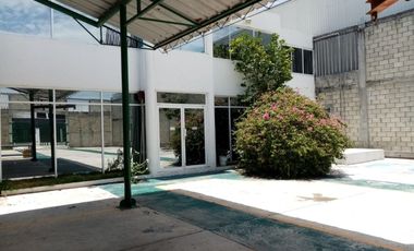 ✨PATIO CON OFICINAS ADMINISTRATIVAS EN RENTA EN CIUDAD DEL CARMEN✨ 📍Calle 70 Col. San Agustín del Palmar