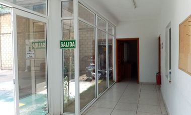 ✨PATIO CON OFICINAS ADMINISTRATIVAS EN RENTA EN CIUDAD DEL CARMEN✨ 📍Calle 70 Col. San Agustín del Palmar