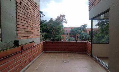 Apartamento en arriendo Loma del Escobero