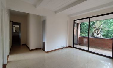 Apartamento en arriendo Loma del Escobero