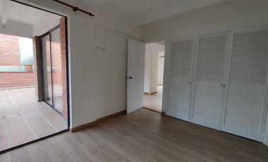 Apartamento en arriendo Loma del Escobero