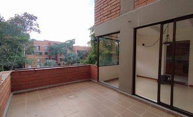 Apartamento en arriendo Loma del Escobero