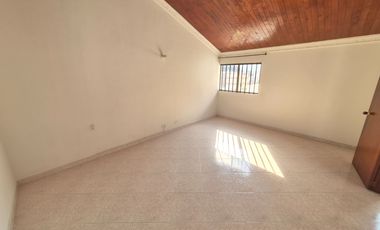 ARRIENDO APARTAMENTO LA AURORA