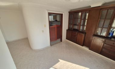 ARRIENDO APARTAMENTO LA AURORA