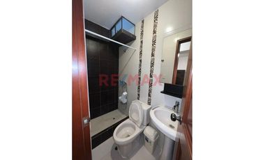 Vive Con Total Comodidad: Dúplex En 1Er Piso Con Muy Buena Distribución. 2Hab + 2 Bñs Renta: S/ 2,000.00 + Mtto