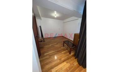 Vive Con Total Comodidad: Dúplex En 1Er Piso Con Muy Buena Distribución. 2Hab + 2 Bñs Renta: S/ 2,000.00 + Mtto